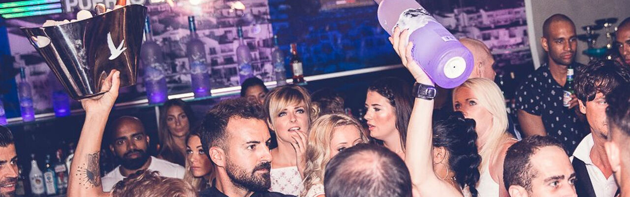 News Café Vip Table - Marbella Club Vip Tables